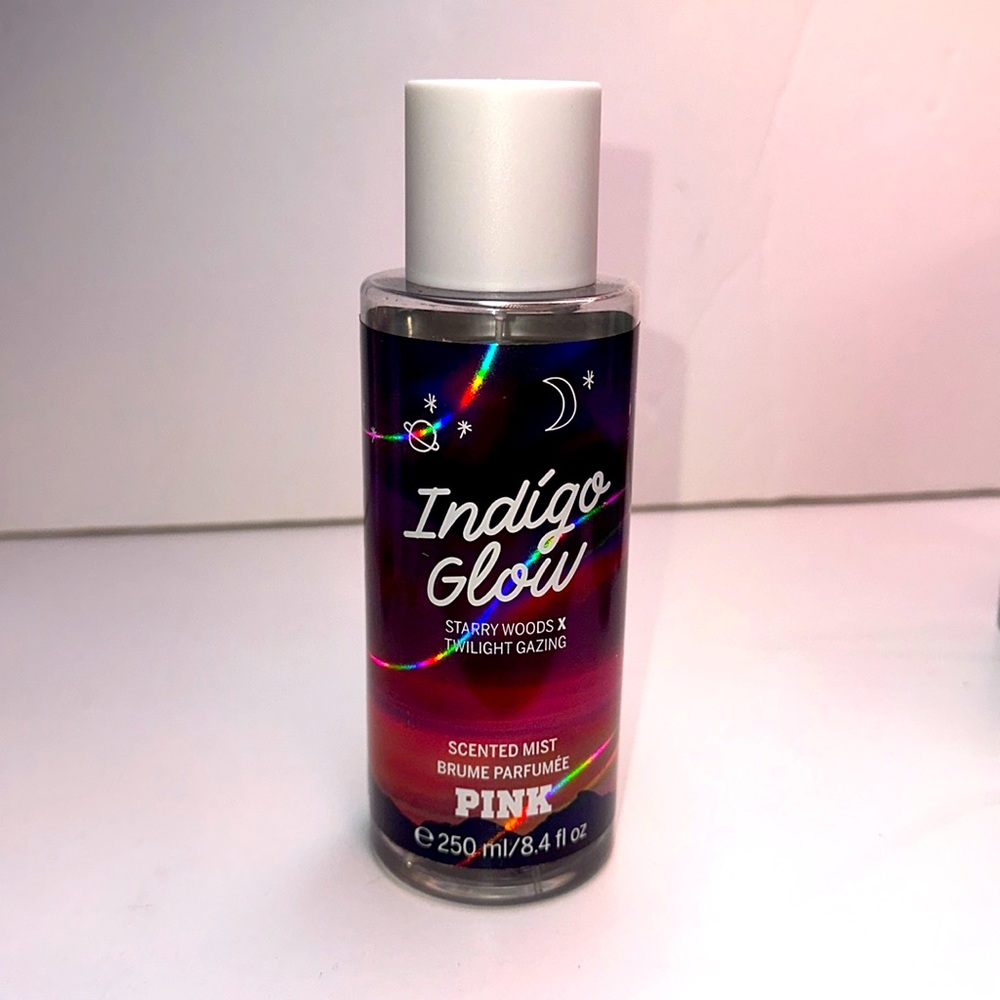 Victoria’s Secret pink indigo glow fragrance mist